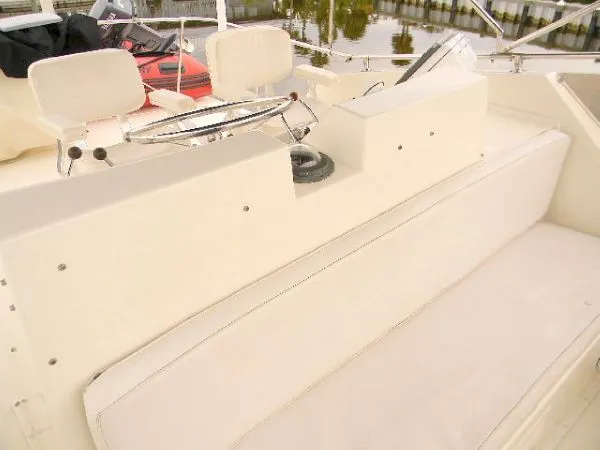Slide: The Image of Hatteras 53 Motor Yacht 1980 - 5