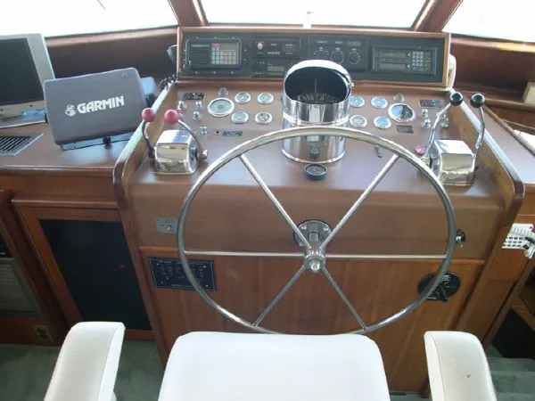 Slide: The Image of Hatteras 53 Classic Motor Yacht 1977 - 11