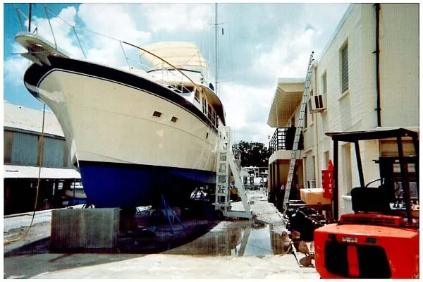 Slide: The Image of Hatteras 53 Classic Motor Yacht 1977 - 7