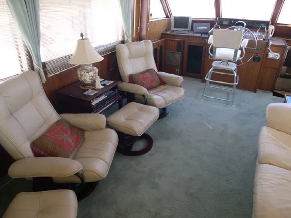 Slide: The Image of Hatteras 53 Classic Motor Yacht 1977 - 9