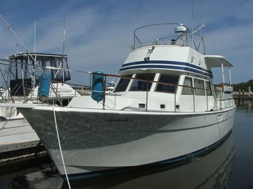 Slide: The Image of Gulfstar 44 Trawler Motor Yacht 1979 - 0