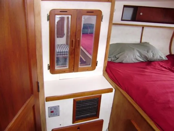 Slide: The Image of Morgan 41 Out Island Ketch 1979 - 9