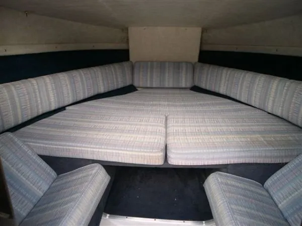 Slide: The Image of Four Winns 205 Sundowner 1989 - 1