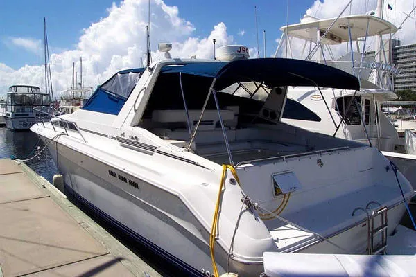 Slide: The Image of Sea Ray 420 Sundancer 1990 - 0