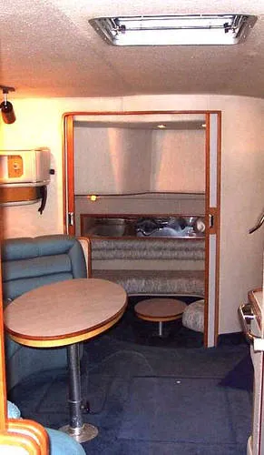 Slide: The Image of Sea Ray 420 Sundancer 1990 - 5