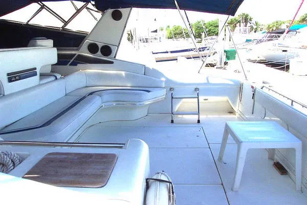 Slide: The Image of Sea Ray 420 Sundancer 1990 - 8