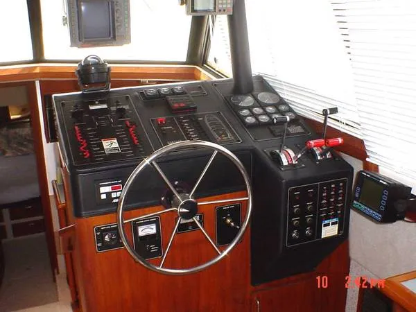 Slide: The Image of Bayliner 3888 Motoryacht 1993 - 6