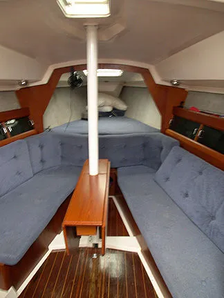 Slide: The Image of Hunter 28.5 Sloop 1985 - 1