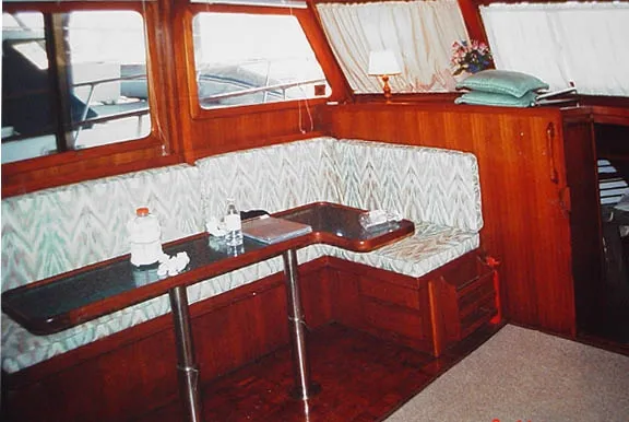 Slide: The Image of Marine Trader Dbl Cabin MY 1976 - 4