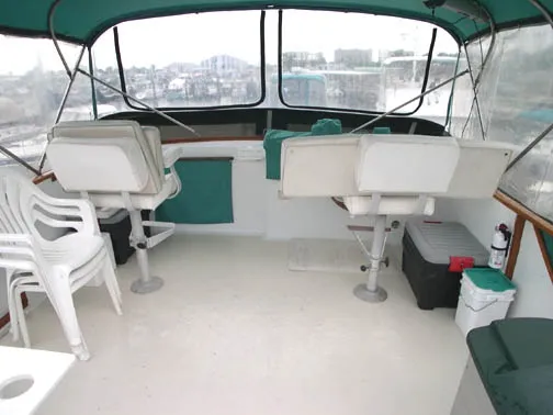 Slide: The Image of Marine Trader Dbl Cabin MY 1976 - 9