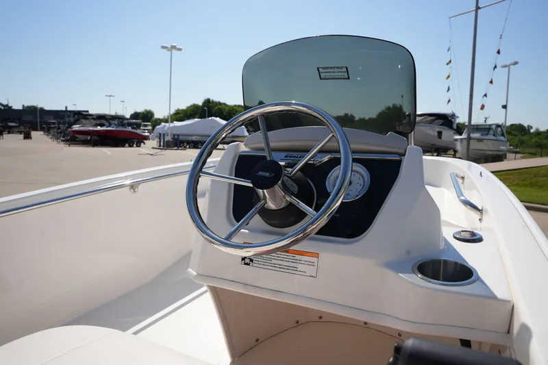 Slide: The Image of Boston Whaler 130 Super Sport 2026 - 16