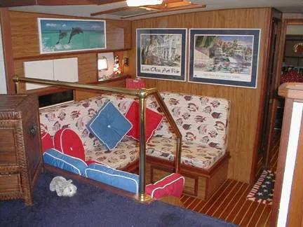 Slide: The Image of Viking 43 Double Cabin Motor Yacht 1980 - 3