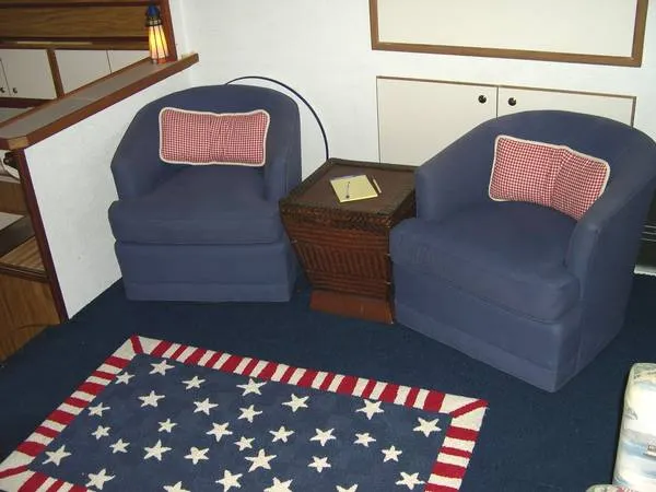 Slide: The Image of Viking 43 Double Cabin Motor Yacht 1980 - 5