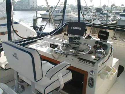 Slide: The Image of Viking 43 Double Cabin Motor Yacht 1980 - 8
