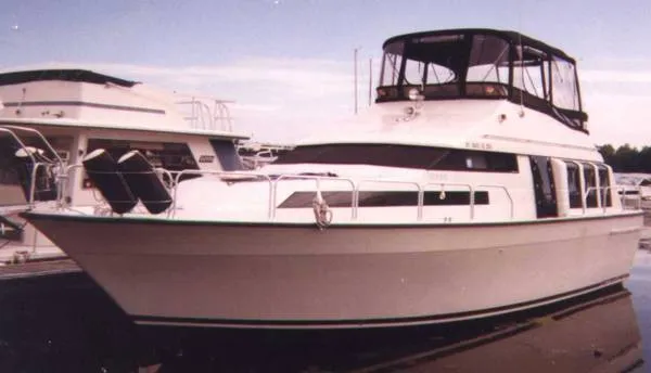 Slide: The Image of Mainship 41 Grand Salon 1990 - 0