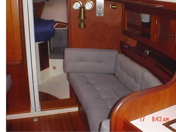 Slide: The Image of Tartan Sloop 1990 - 4