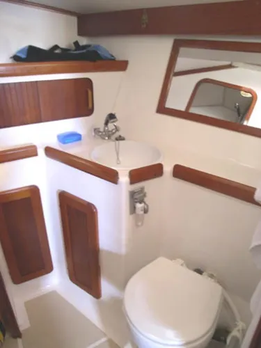 Slide: The Image of Caliber Yachts Sloop 1990 - 1