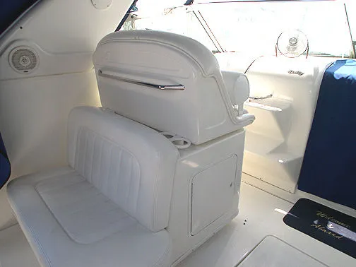 Slide: The Image of Sea Ray 370 Express Cruiser 1999 - 9