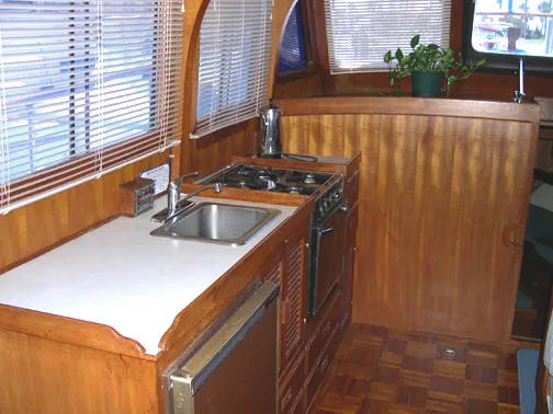 Slide: The Image of Albin 36 Trawler 1981 - 2