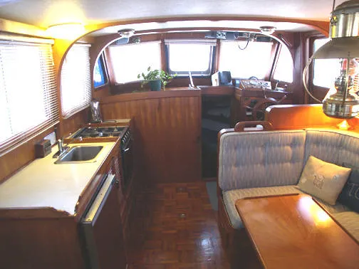 Slide: The Image of Albin 36 Trawler 1981 - 4