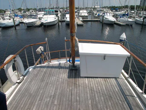 Slide: The Image of Albin 36 Trawler 1981 - 8