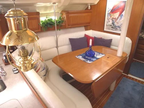 Slide: The Image of Hunter 40.5 Sloop 1997 - 1