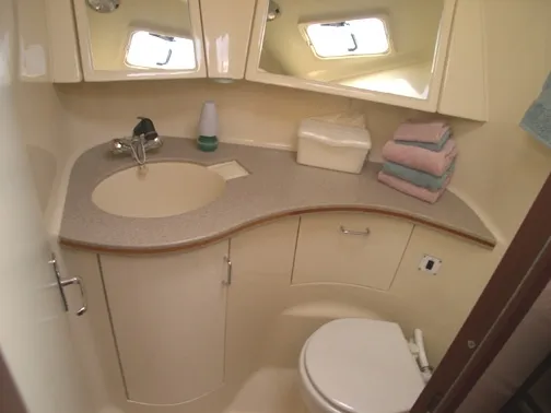 Slide: The Image of Hunter 40.5 Sloop 1997 - 11