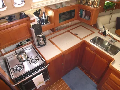 Slide: The Image of Hunter 40.5 Sloop 1997 - 8