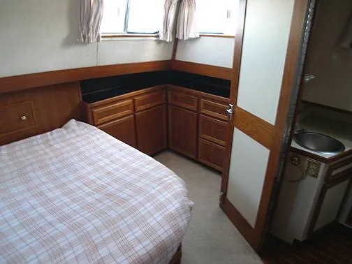 Slide: The Image of Nelson Trawler 1986 - 9