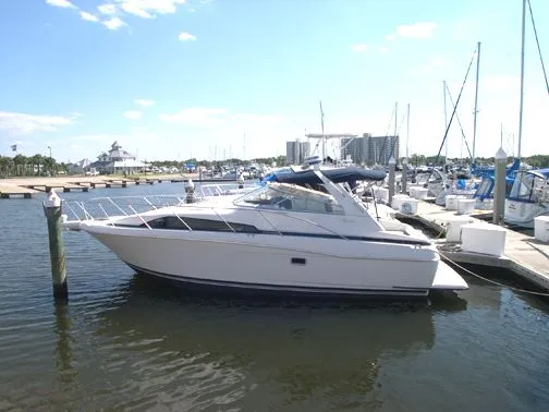 Slide: The Image of Bayliner 3255 Avanti 1998 - 0