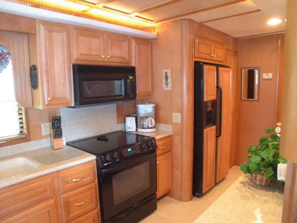 Slide: The Image of Stardust Cruisers Houseboat 2001 - 7