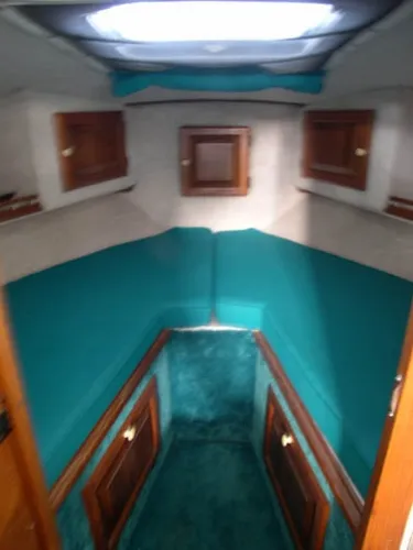 Slide: The Image of Silverton 31 Convertible Flybridge 1979 - 1