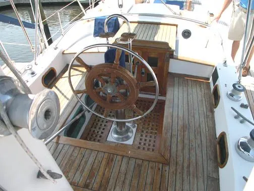 Slide: The Image of Blue Water Vagabond 47 1985 - 5