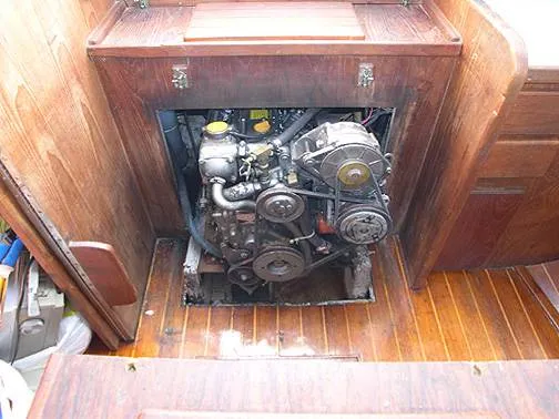 Slide: The Image of Caliber Yachts Caliber 33 1986 - 6