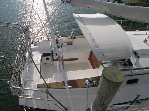 Slide: The Image of Caliber Yachts Caliber 33 1986 - 7