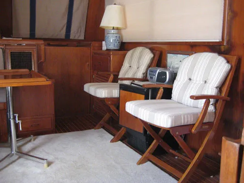 Slide: The Image of PT Motor Yacht 1988 - 10