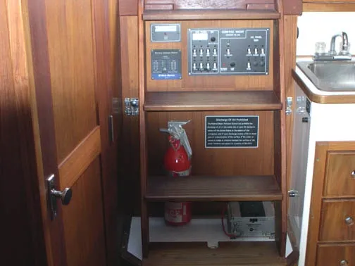 Slide: The Image of Com-Pac 27/2 sloop 1997 - 9