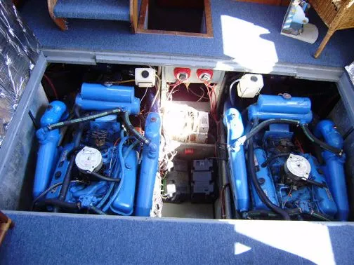 Slide: The Image of Silverton Aft Cabin Motor Yacht 1988 - 4