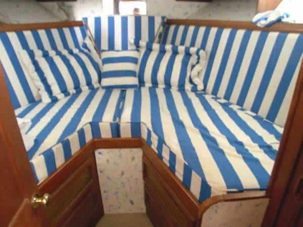 Slide: The Image of Trojan Double Cabin MY 1980 - 8