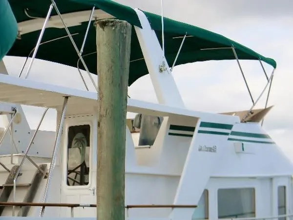 Slide: The Image of DeFever 49 Motor Yacht 1999 - 5