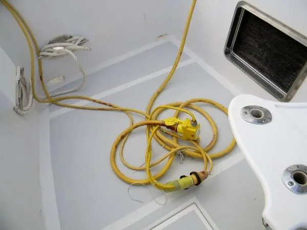 Slide: The Image of DeFever 49 Motor Yacht 1999 - 6