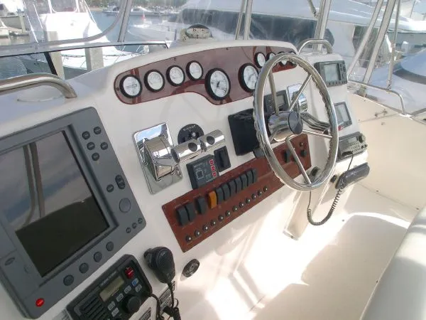 Slide: The Image of Silverton 392 Motor Yacht 2002 - 10