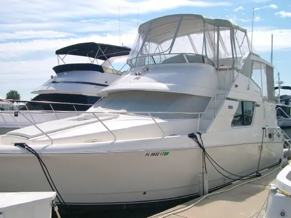 Slide: The Image of Silverton 392 Motor Yacht 2002 - 6