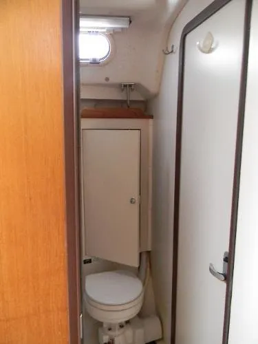 Slide: The Image of Catalina 350 Sloop 2003 - 11