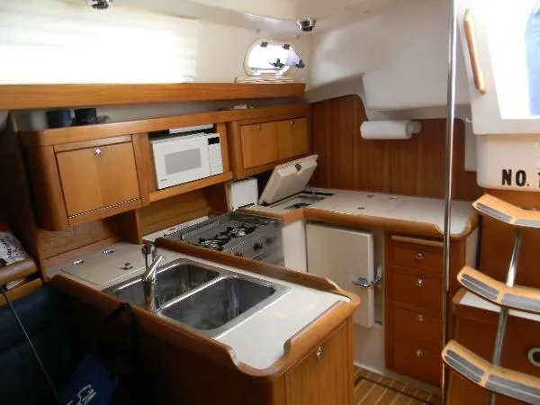 Slide: The Image of Catalina 350 Sloop 2003 - 9