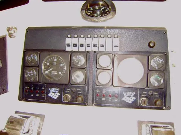 Slide: The Image of Luhrs 340 Sport Fisherman 1983 - 10