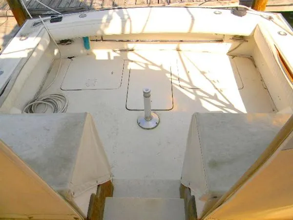 Slide: The Image of Luhrs 340 Sport Fisherman 1983 - 11