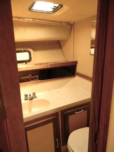 Slide: The Image of Luhrs 340 Sport Fisherman 1983 - 5