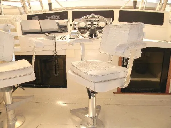Slide: The Image of Luhrs 340 Sport Fisherman 1983 - 9