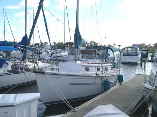 Slide: The Image of Compac 27/2 Sloop 1997 - 11